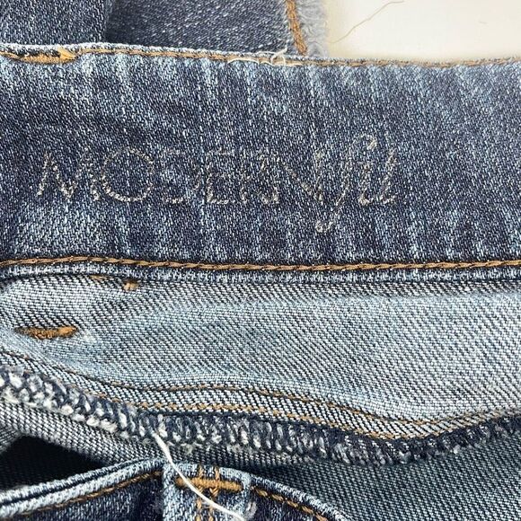 Ann Taylor Womens Modern Fit Jeans Stretch Frayed Hem Medium Wash Blue‎ Size 6P - Picture 7 of 11